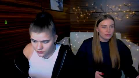 Elmi online show from February 6, 11:32 am