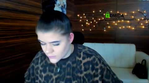 Elmi online show from February 8, 10:18 am