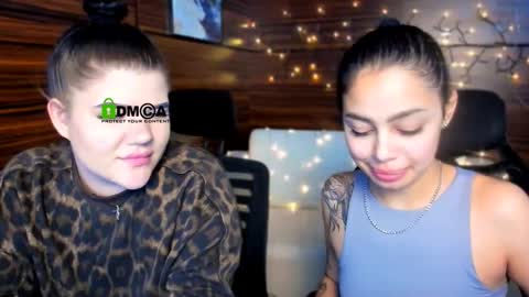 Elmi online show from February 8, 1:22 pm