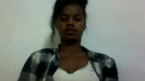 elodie228680 online show from June 11, 5:11 pm