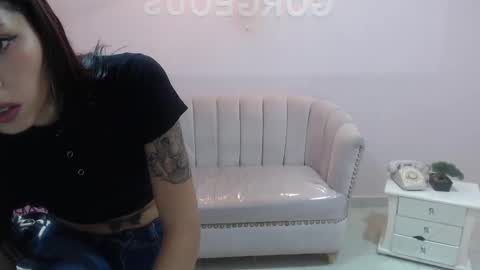 Elody  online show from February 28, 9:47 am
