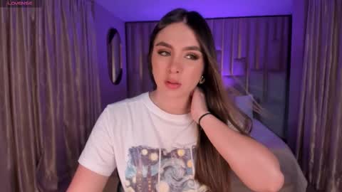 ELOISA OLIVERO online show from December 2, 11:26 am