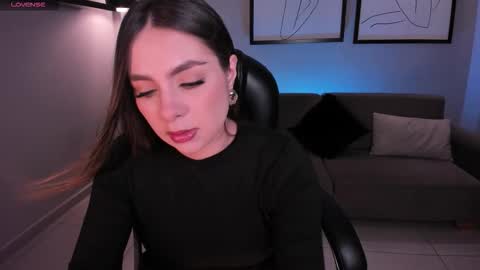 ELOISA OLIVERO online show from January 12, 5:29 pm