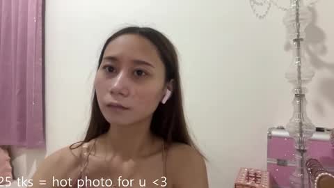 Snapshot of eloisprovino chatting on June 8, 4:13 am Eva online show from June 8, 4:13 am