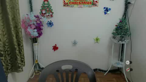 elora_charming online show from December 26, 8:07 am