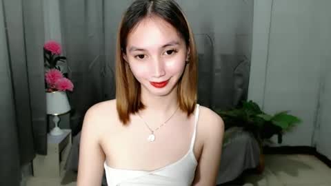 elora_charming online show from March 10, 4:35 pm