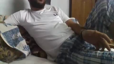 Snapshot of elphotographermedo chatting on November 1, 7:49 pm Mr.M online show from November 1, 7:49 pm