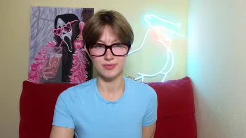 Snapshot of elsaangel chatting on September 18, 2:13 am elsaangel online show from September 18, 2:13 am