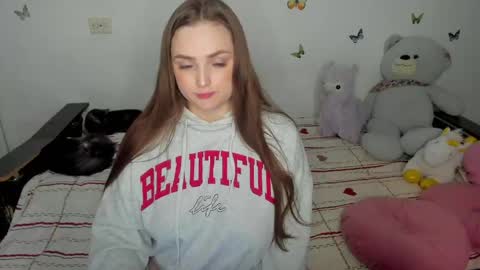 Snapshot of elsamails chatting on April 12, 6:24 pm Elsa online show from April 12, 6:24 pm