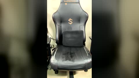 elsanti9q online show from February 27, 7:52 am