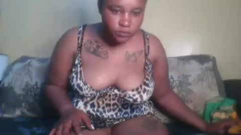 Snapshot of elsie_scott chatting on February 16, 12:34 pm elsie_scott online show from February 16, 12:34 pm