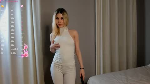 Snapshot of elswythbareford chatting on October 1, 3:51 pm Elizabeth online show from October 1, 3:51 pm