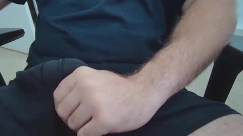 Snapshot of eltanke2206 chatting on December 4, 2:37 pm alexgarg online show from December 4, 2:37 pm