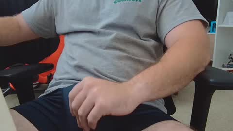 Snapshot of eltanke2206 chatting on September 9, 5:01 pm alexgarg online show from September 9, 5:01 pm