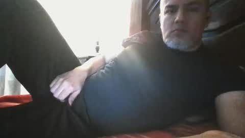 Snapshot of elvecinotravieso chatting on December 16, 5:07 pm Peter la roca online show from December 16, 5:07 pm