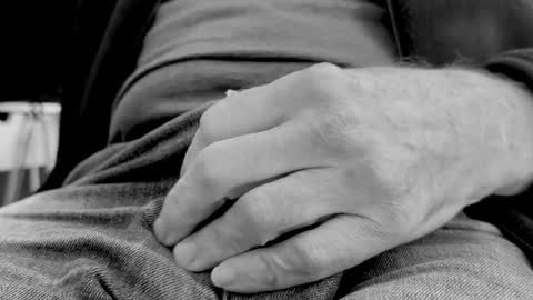 Elvis online show from March 14, 6:24 pm