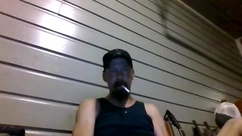 Snapshot of elwooood7 chatting on October 18, 1:34 pm elwooood7 online show from October 18, 1:34 pm