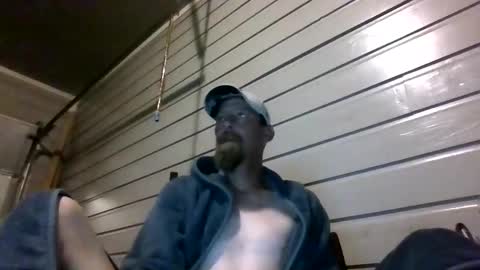 Snapshot of elwooood7 chatting on November 16, 12:22 pm elwooood7 online show from November 16, 12:22 pm