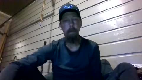 Snapshot of elwooood7 chatting on November 22, 12:37 pm elwooood7 online show from November 22, 12:37 pm