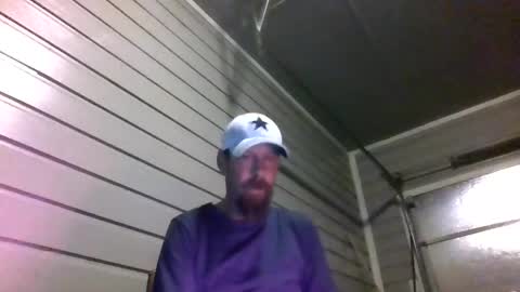 Snapshot of elwooood7 chatting on February 15, 12:47 pm elwooood7 online show from February 15, 12:47 pm