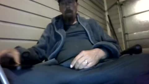 Snapshot of elwooood7 chatting on February 22, 12:47 pm elwooood7 online show from February 22, 12:47 pm