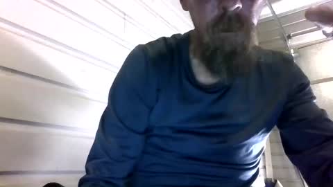 Snapshot of elwooood7 chatting on March 6, 7:43 pm elwooood7 online show from March 6, 7:43 pm