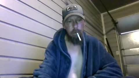 Snapshot of elwooood7 chatting on March 7, 1:08 pm elwooood7 online show from March 7, 1:08 pm