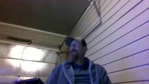 Snapshot of elwooood7 chatting on March 8, 12:53 pm elwooood7 online show from March 8, 12:53 pm