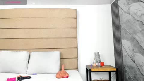 ely brown online show from April 22, 6:16 am