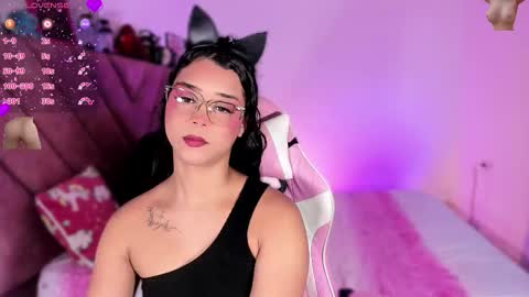 ely_w1 online show from December 19, 1:18 pm