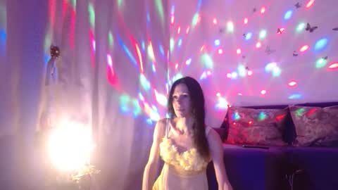 Elisa online show from November 17, 6:24 pm