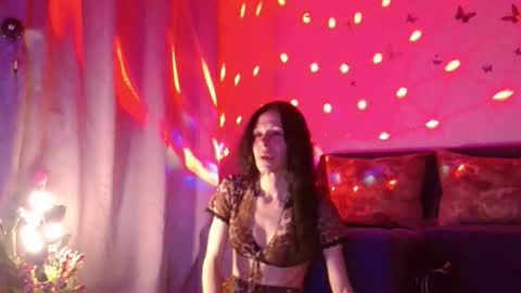 Elisa online show from January 14, 6:35 pm