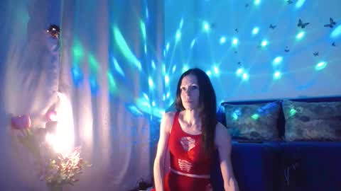 Elisa online show from February 16, 6:37 pm