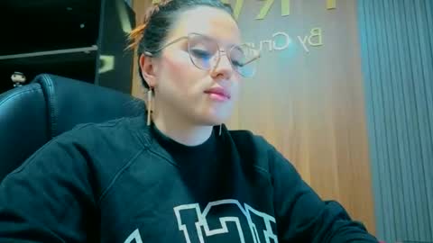 Estefany Martinez Acua INSTAGRAM ema 04oficial online show from February 2, 3:11 pm