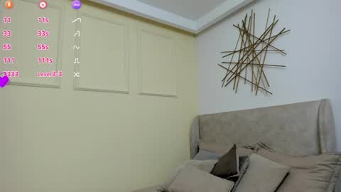Snapshot of ema__wolf chatting on April 19, 2:00 am Emma online show from April 19, 2:00 am