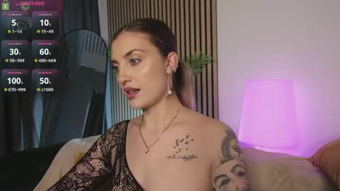 Ema Reese online show from June 6, 5:12 am