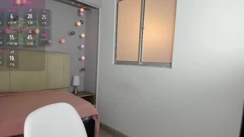 Snapshot of ema_saenz chatting on March 8, 6:58 pm Ema online show from March 8, 6:58 pm