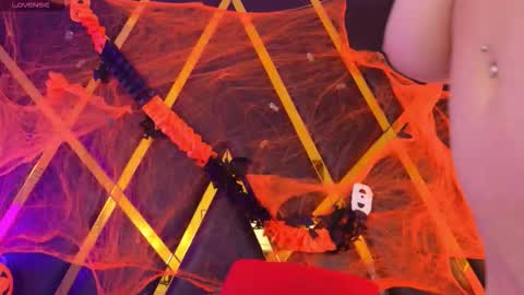 Emma online show from October 31, 11:55 am