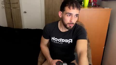 Snapshot of emanuell___ chatting on June 10, 12:55 am emanuell___ online show from June 10, 12:55 am