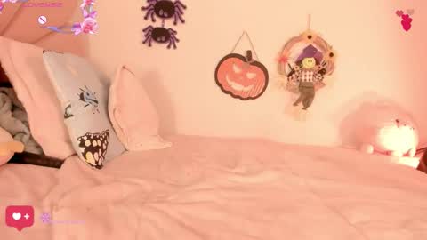 Ana  online show from October 27, 8:02 pm