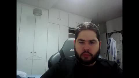 Snapshot of embarrassed_str8_3incher chatting on September 19, 12:34 am embarrassed_str8_3incher online show from September 19, 12:34 am