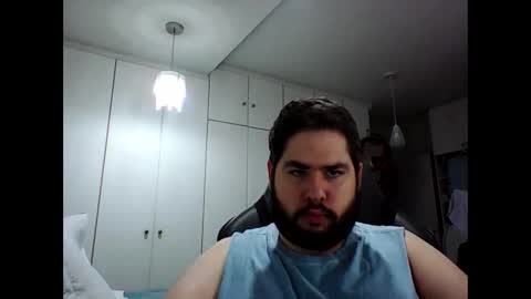 embarrassed_str8_3incher online show from April 11, 9:08 pm