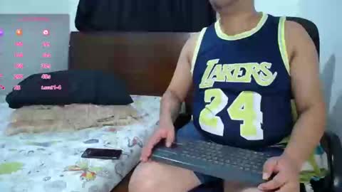 Ember and Wanda online show from December 3, 2:03 am