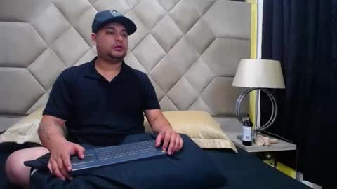 Ember and Wanda online show from March 9, 4:27 am