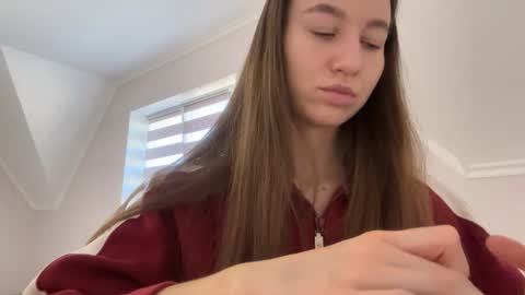 Snapshot of emberfamn chatting on November 1, 11:34 am Alina online show from November 1, 11:34 am