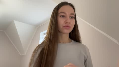 Snapshot of emberfamn chatting on November 26, 11:44 am Alina online show from November 26, 11:44 am