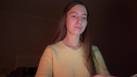 Snapshot of emberfamn chatting on January 31, 8:18 pm Alina online show from January 31, 8:18 pm