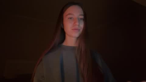 Snapshot of emberfamn chatting on February 28, 9:49 pm Alina online show from February 28, 9:49 pm