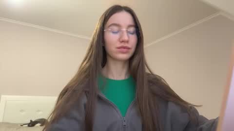 Alina online show from March 18, 3:59 pm