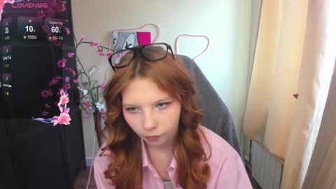 Snapshot of embervexen chatting on February 6, 6:29 am Ember online show from February 6, 6:29 am